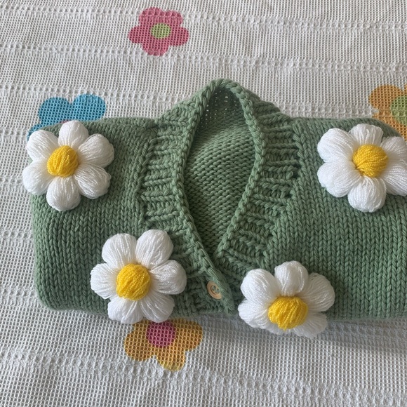 Handmade Girl Cardigan - Picture 5 of 6
